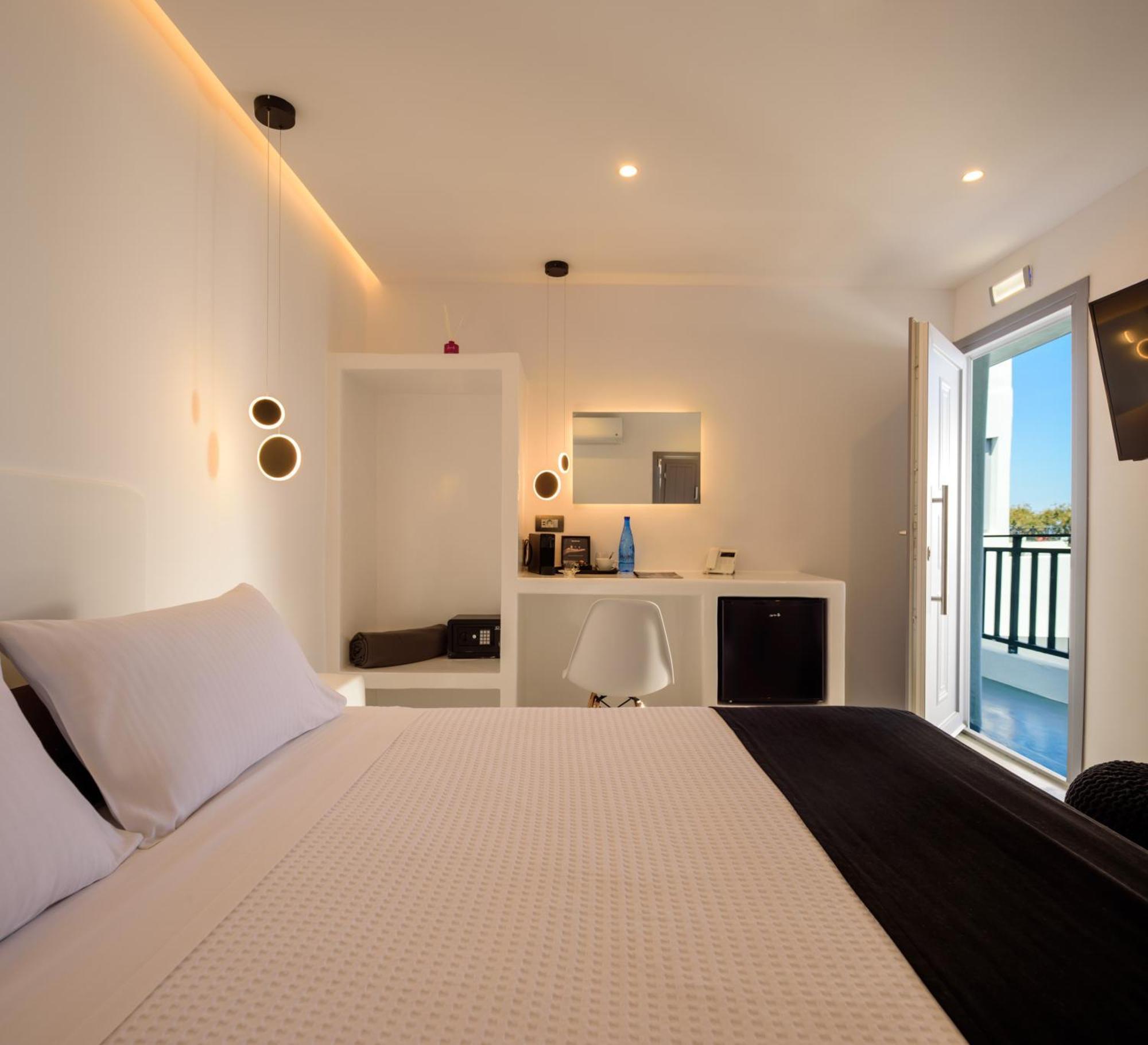 Tataki Family Hotel Fira  Exterior photo