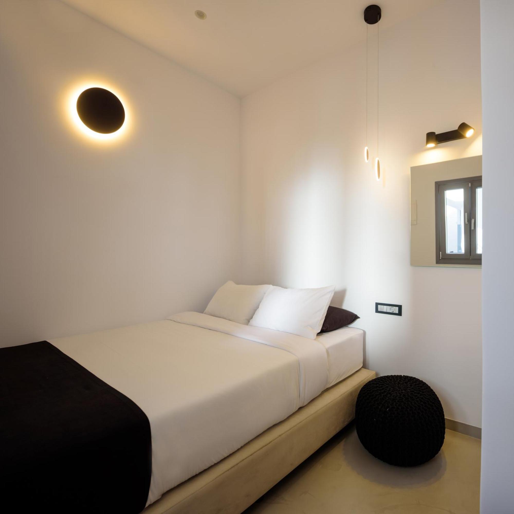Tataki Family Hotel Fira  Exterior photo