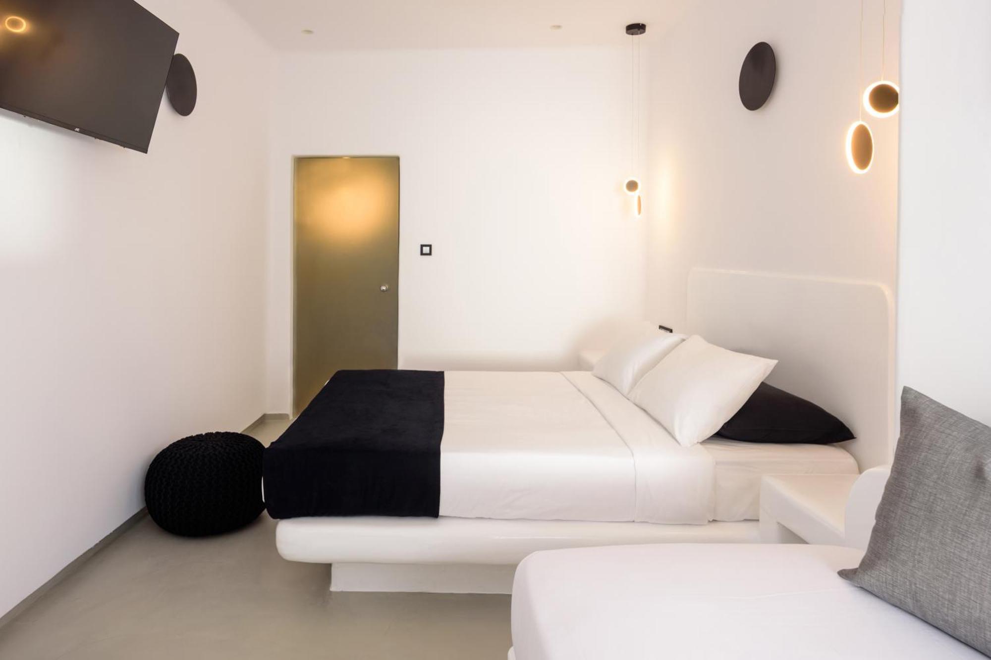 Tataki Family Hotel Fira  Exterior photo