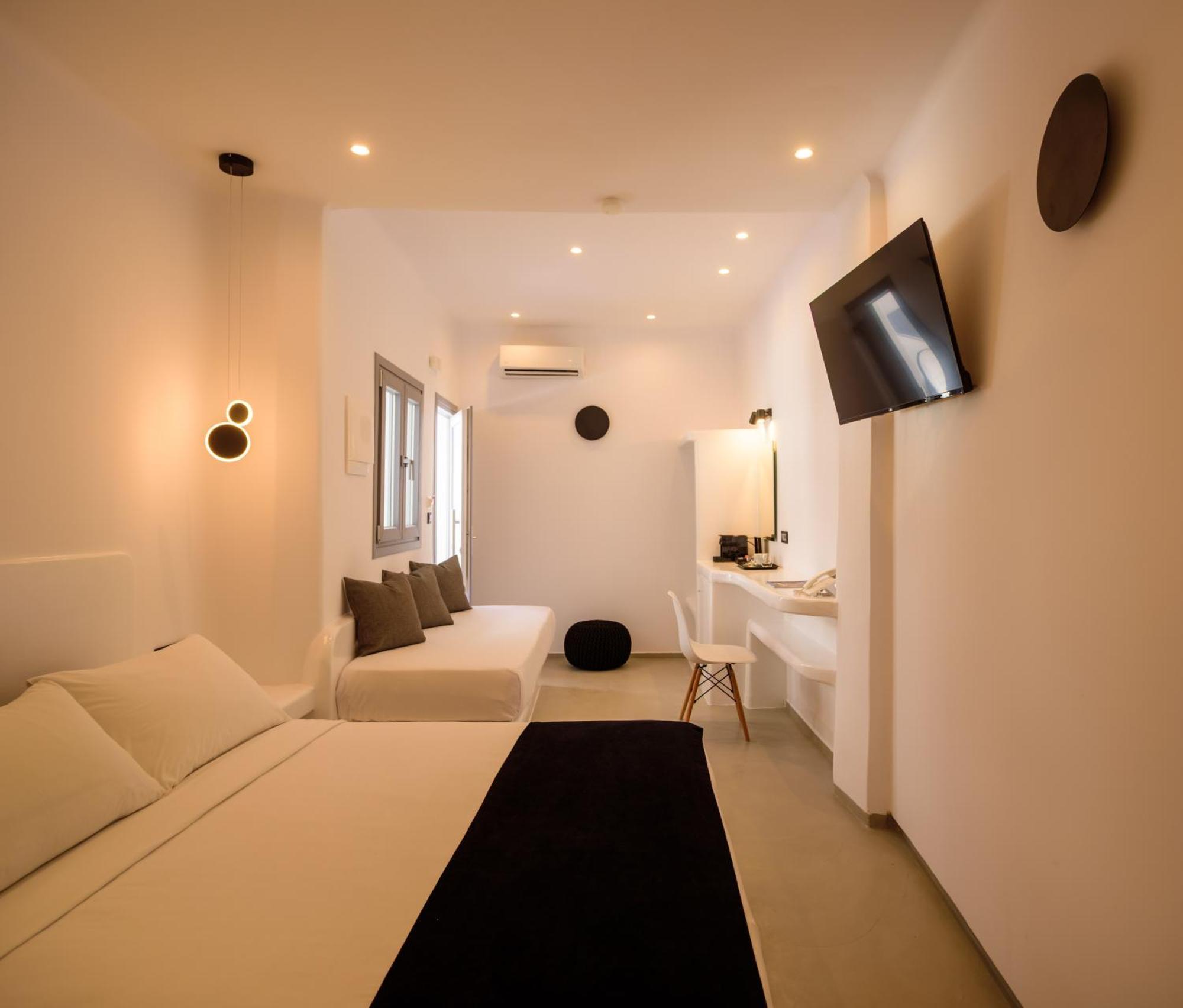 Tataki Family Hotel Fira  Exterior photo